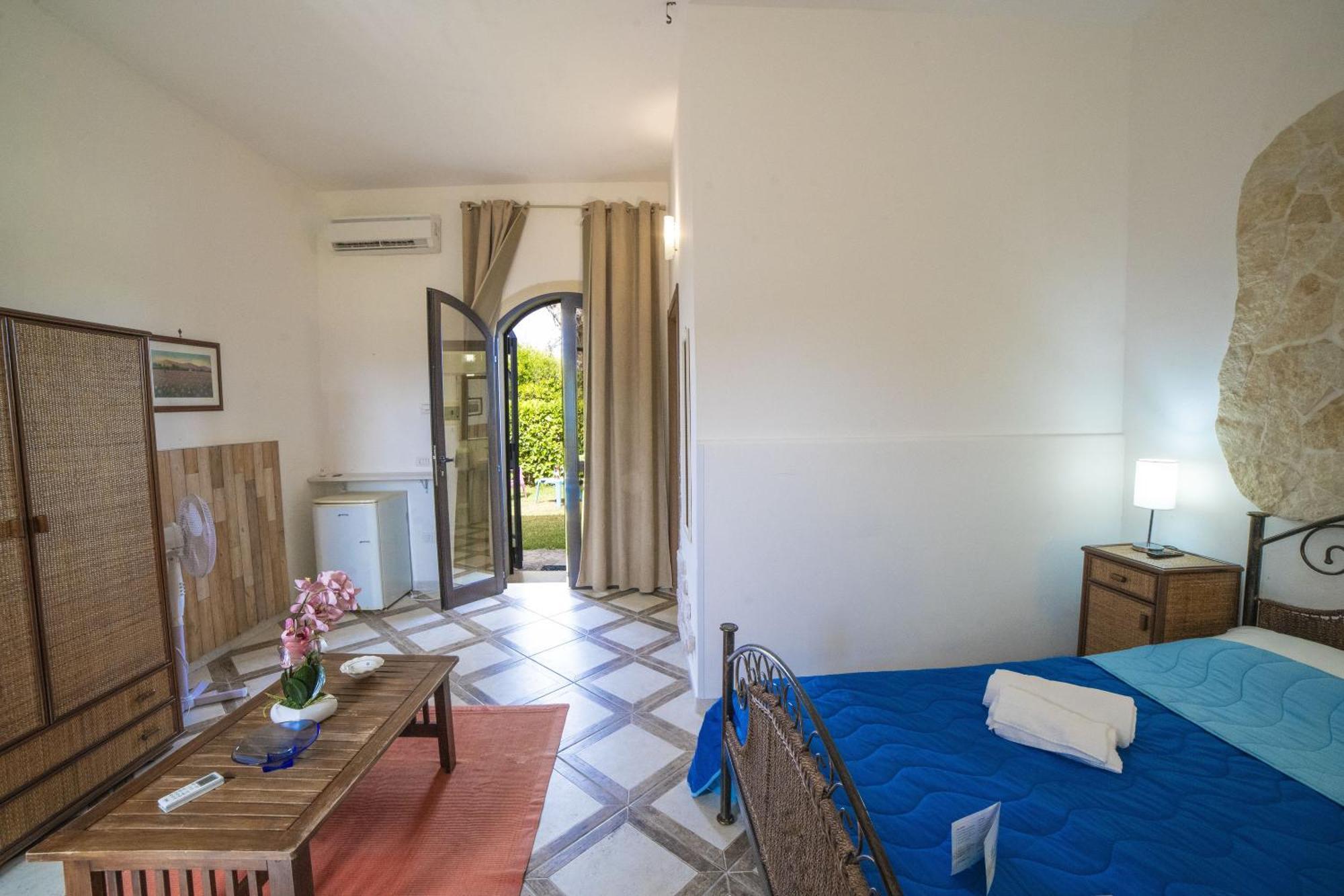 Villa Lisa Garden And Pool - Happy Rentals Melendugno Exterior photo