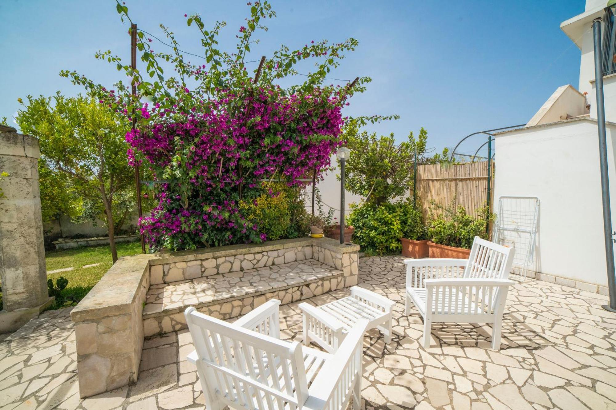 Villa Lisa Garden And Pool - Happy Rentals Melendugno Exterior photo